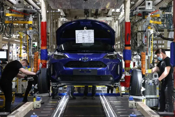 Pradėta naujojo kompaktiško miesto visureigio – „Toyota Yaris Cross“ – gamyba