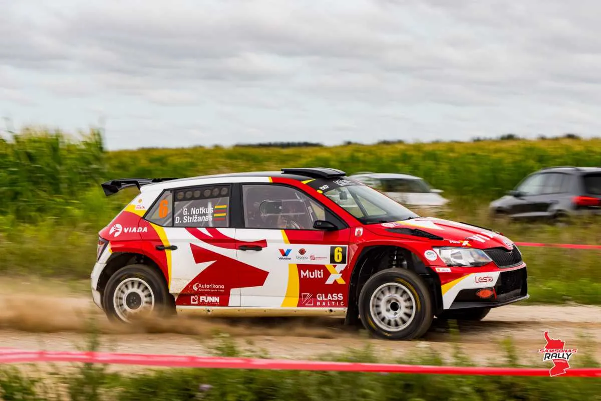 Testiniame „Samsonas Rally Rokiškis“ greičio ruože tempą diktavo ukrainiečiai su WRC „Mini“