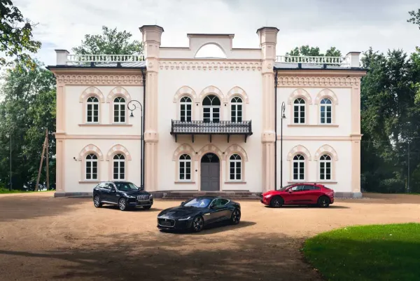 Naujosios strategijos kryptis – daugiau „Jaguar Land Rover“ dėmesio Baltijos šalims
