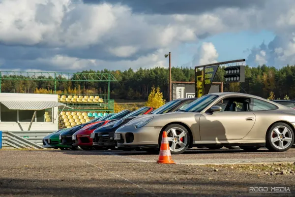 „Porsche“ automobilių entuziastai atidaro renginių sezoną