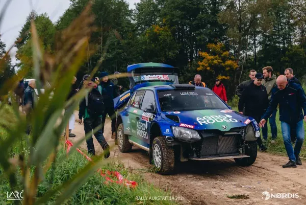 Testiniame „Rally Aukštaitija“ greičio ruože greičiausias M.Samsonas, V.Žala patyrė avariją