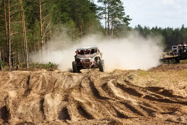 „Fenix rally“ – viena iš stotelių kelyje į Dakarą su didelėmis lietuvių gretomis