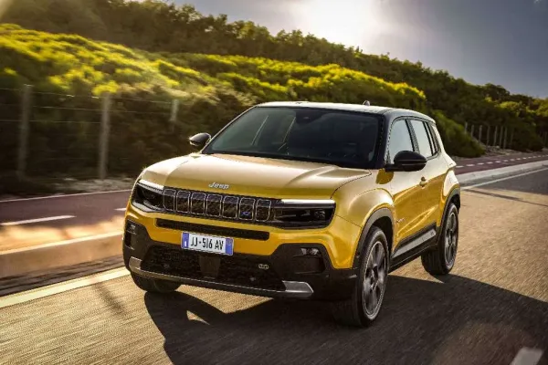 Išrinktas Europos metų automobilis: kada jo laukti Lietuvoje