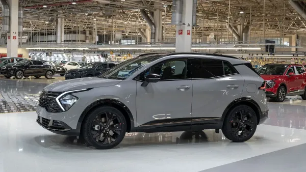 „Kia Sportage“ 30-mečiui – speciali modelio versija