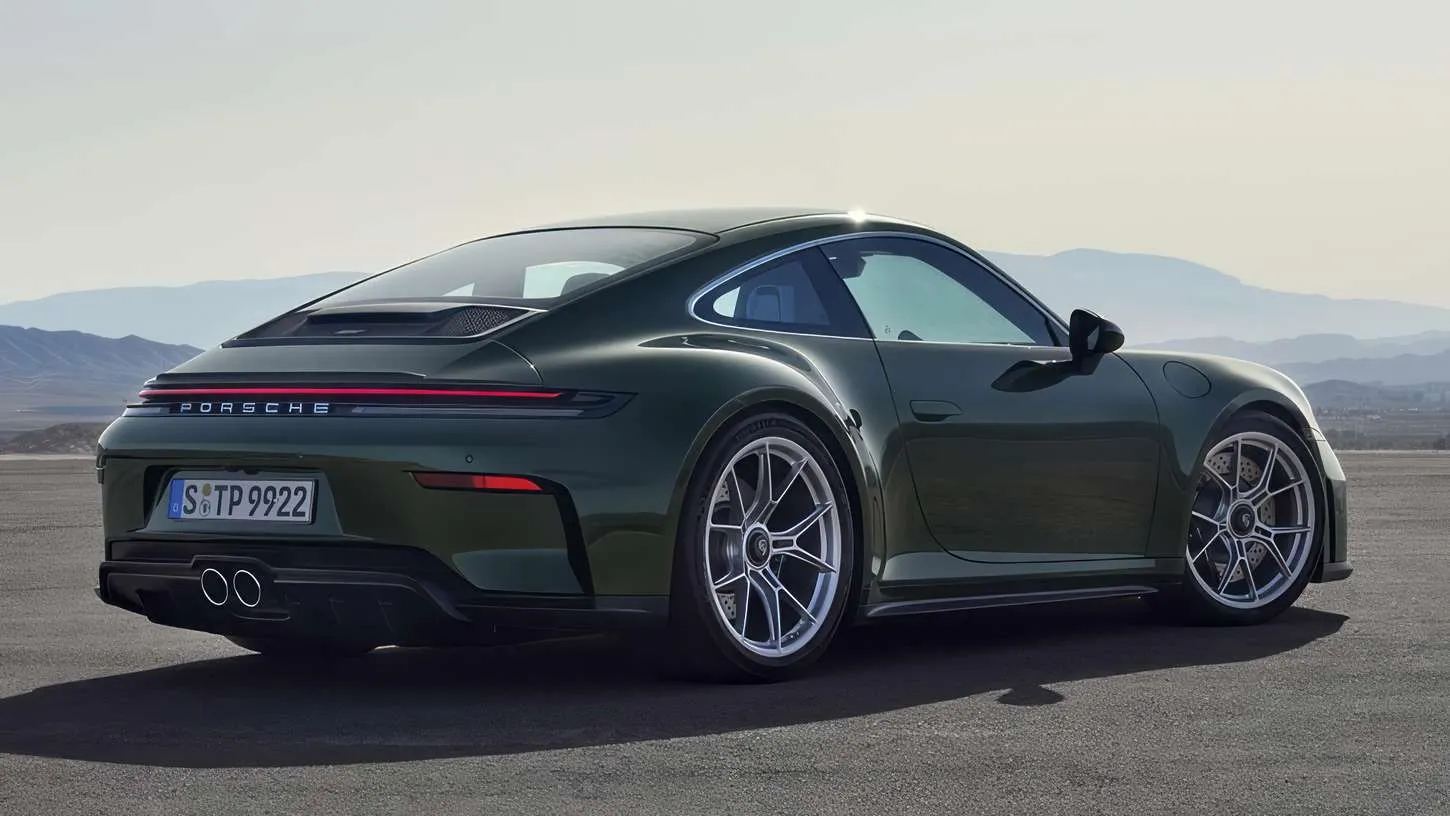 Atnaujintame „Porsche 911 GT3“ išsaugotas 4,0 l variklis, mechanika ir dinamika