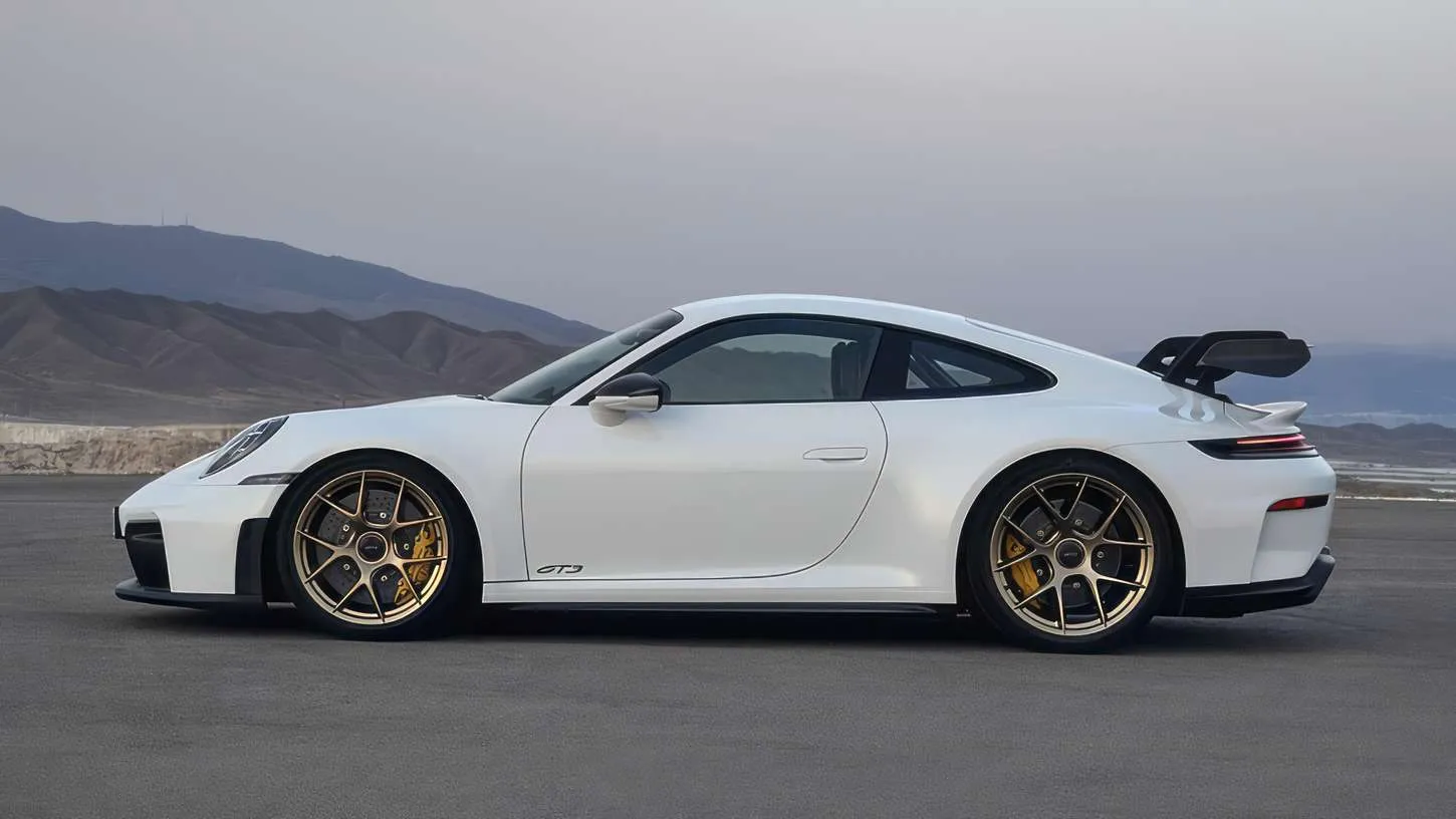Atnaujintame „Porsche 911 GT3“ išsaugotas 4,0 l variklis, mechanika ir dinamika