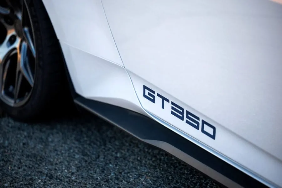 Naujasis „Shelby GT350“: sukurtas be „Ford“, bet dabar turi daug daugiau galios