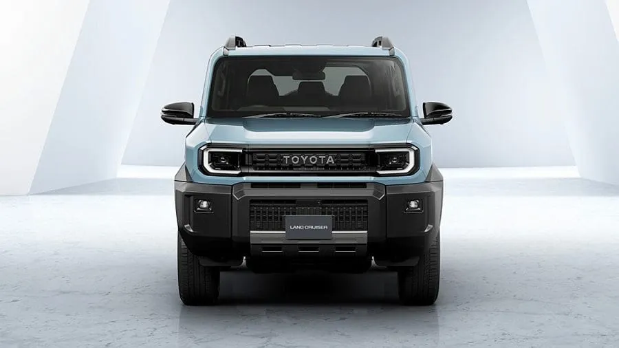 Mažas, galingas ir tik su vidaus degimo varikliu: pristatytas Toyota Land Cruiser FJ
