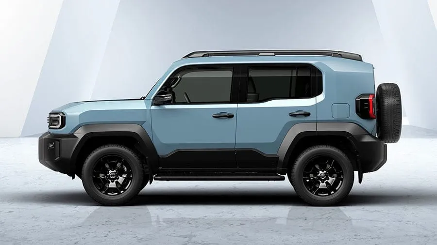 Mažas, galingas ir tik su vidaus degimo varikliu: pristatytas Toyota Land Cruiser FJ