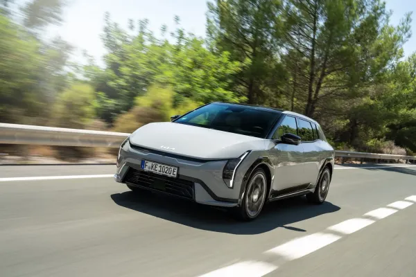 „Kia EV4“ – tarp 2026 metų „Europos metų automobilio“ finalininkų