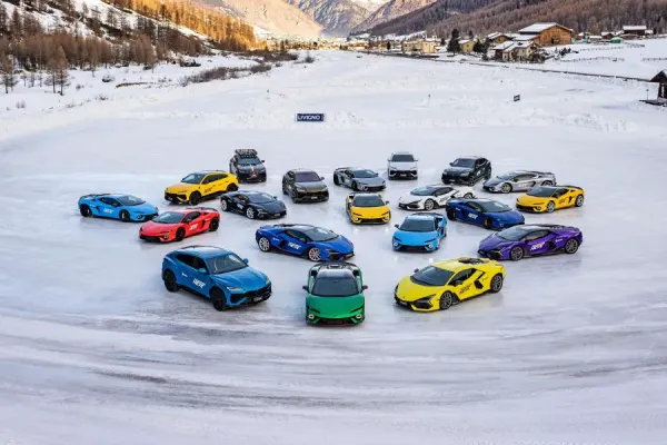 „Lamborghini“ planai: keturios naujienos šiemet ir hibridinis „Lanzador“ 2030-aisiais