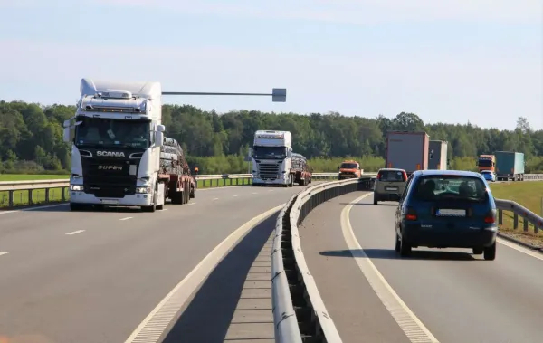 Ministrui J. Taminskui atskleidus mokesčio vengimo schemą – krovinių vežėjams sudaroma galimybė geranoriškai jį sumokėti