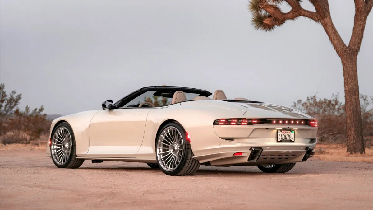 „Brabus Bodo Cabriolet“: sausumos jachta su griausmingu V12 varikliu ir uraganine dinamika